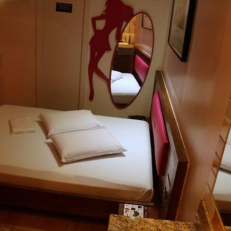 בטים Auhe Motel (Adults Only) מראה חיצוני תמונה